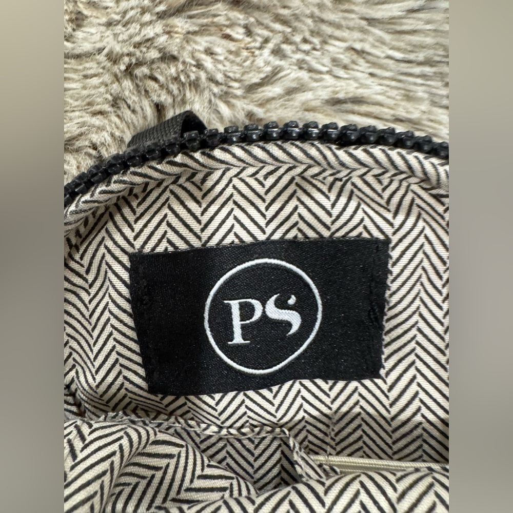 Anthropologie Pretty Simple Nessa Crossbody Phone Bag. New W/O tags. Black. - Picture 5 of 8